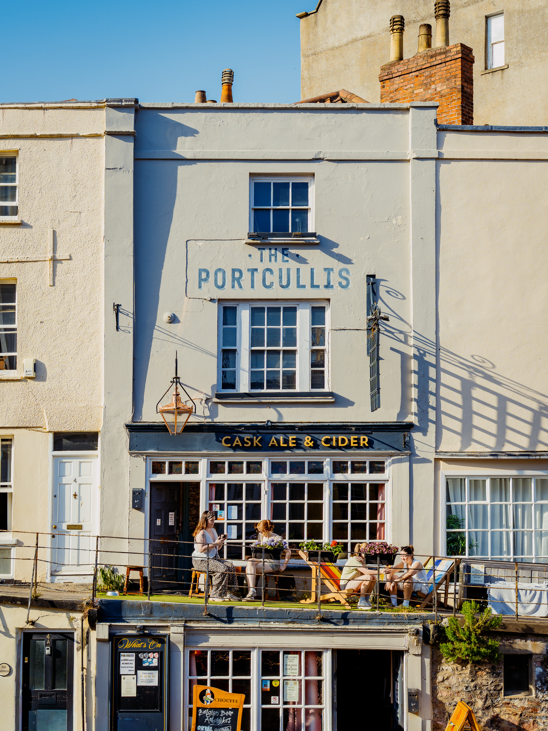 The Portcullis pub in Clifton, Bristol — golden hour